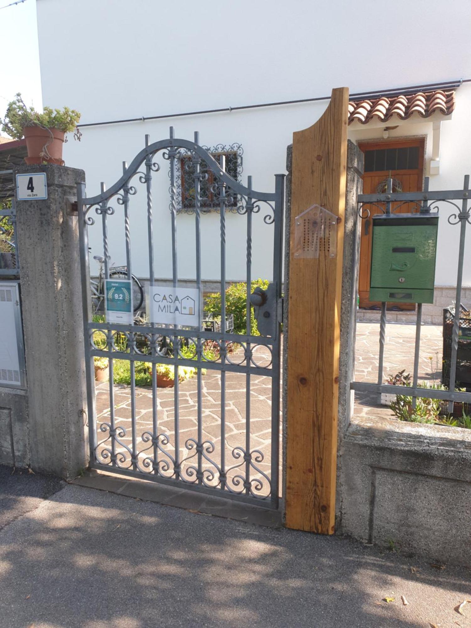 Casamila Apartment Gorizia Luaran gambar